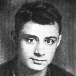 Эдуард Аркадьевич Асадов — биография поэта